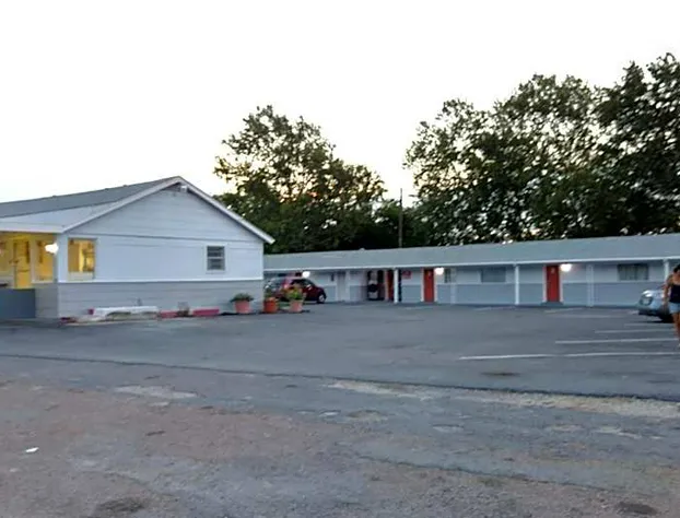 Budget Inn Hamilton hotel detail image 1