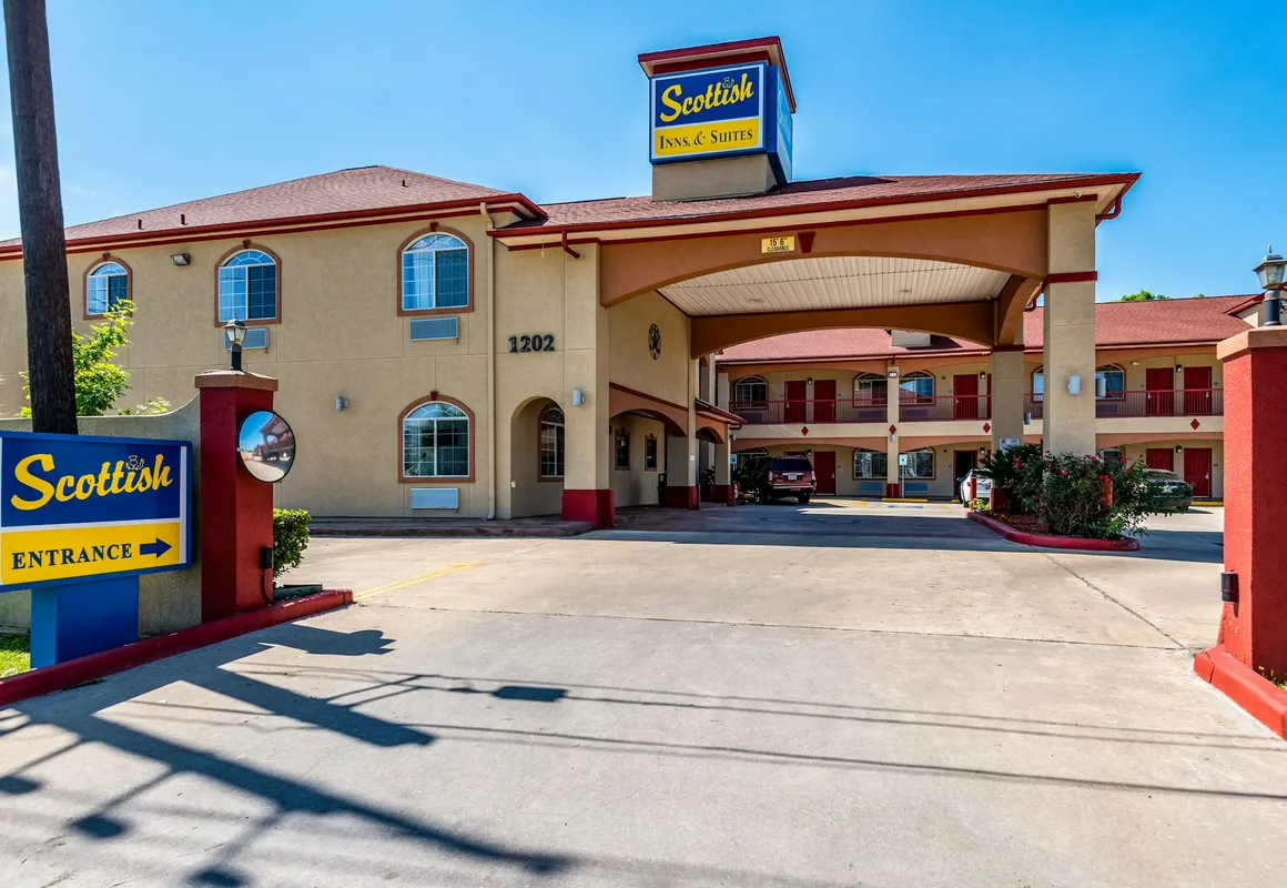 Scottish Inns & Suites IAH Airport-Beltway 8 hotel hero