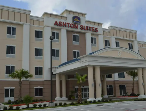 Best Western Premier Ashton Suites-Willowbrook hotel detail image 1