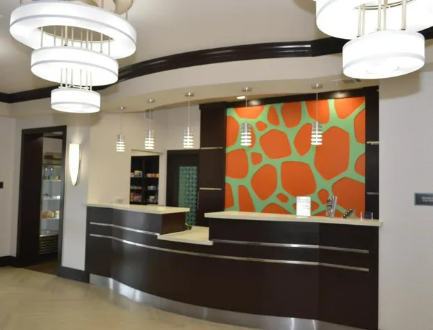 Best Western Premier Ashton Suites-Willowbrook hotel detail image 3