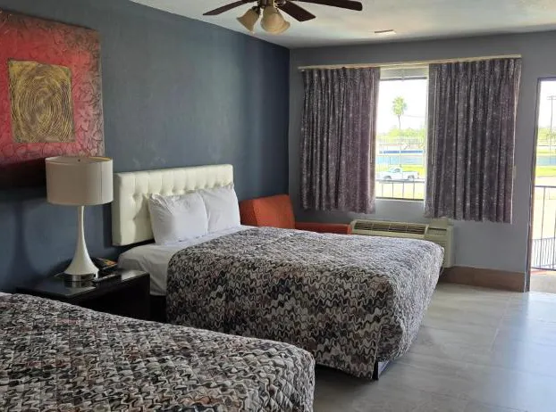 Deluxe Inn Airport hotel detail image 2