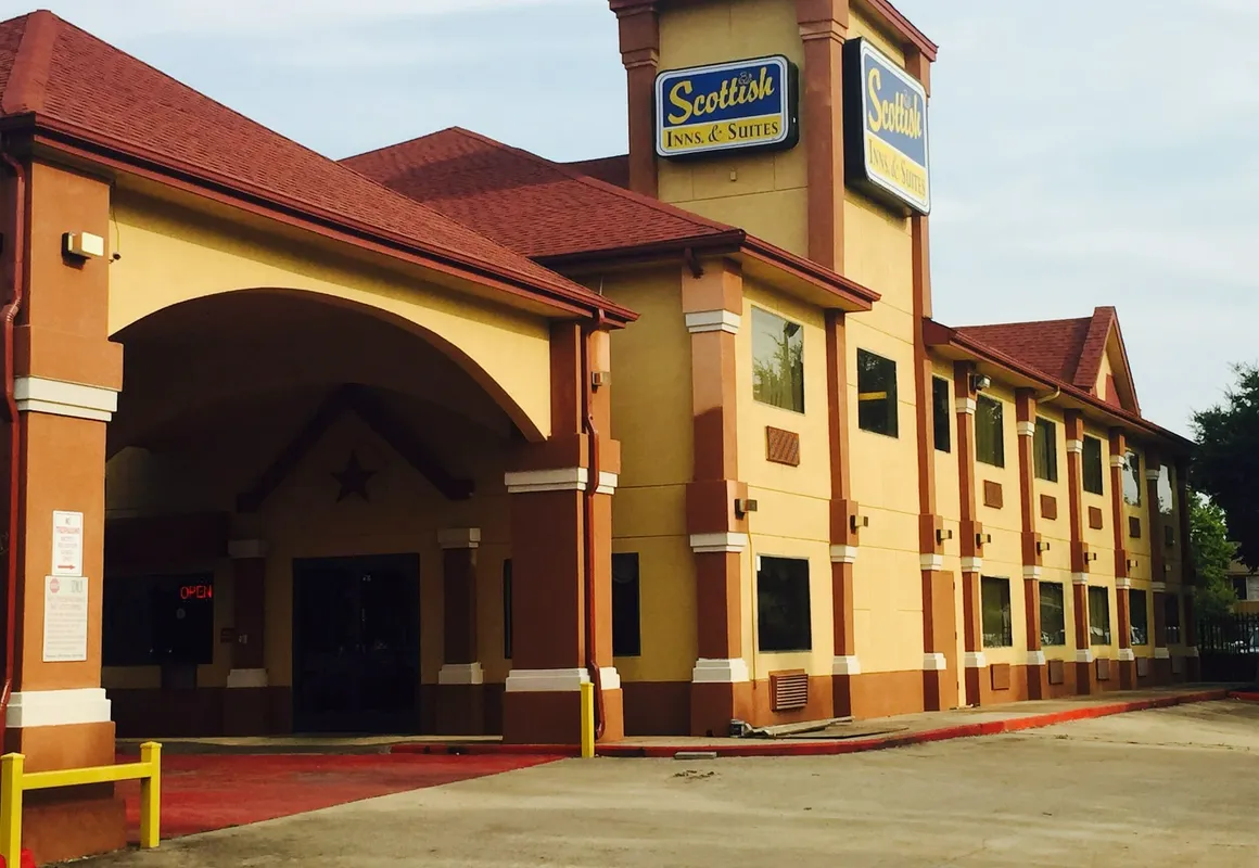 Scottish Inn & Suites - Hobby Airport hotel hero