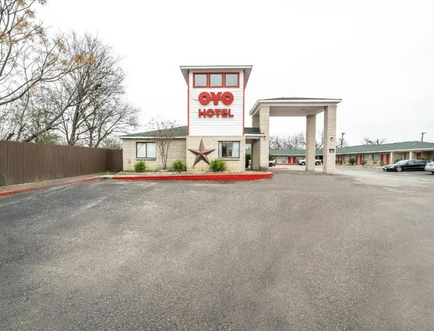 OYO Hotel San Antonio near AT&T Center hotel detail image 3