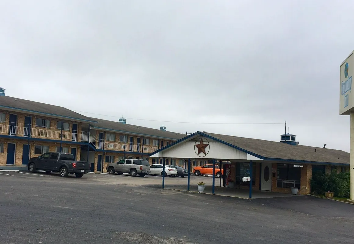 Country inn Lampasas hotel hero