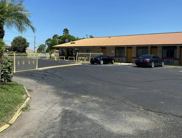 Executive Inn and Suites hotel detail image 2