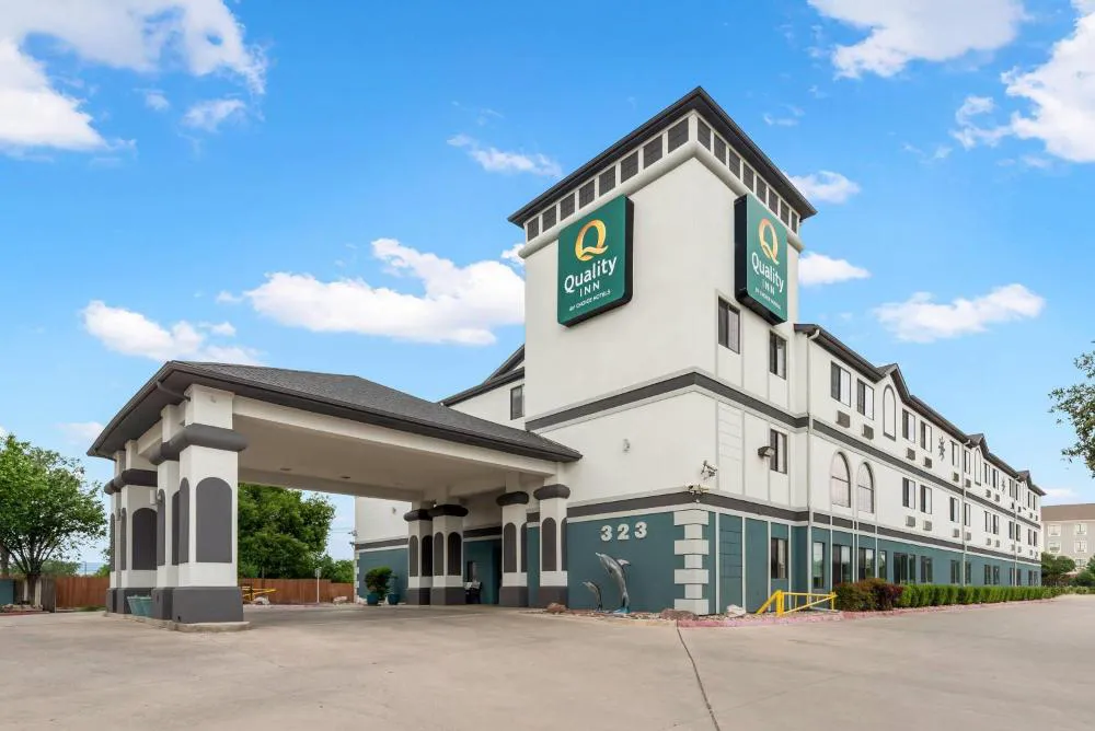 Quality Inn near SeaWorld - Lackland hotel hero