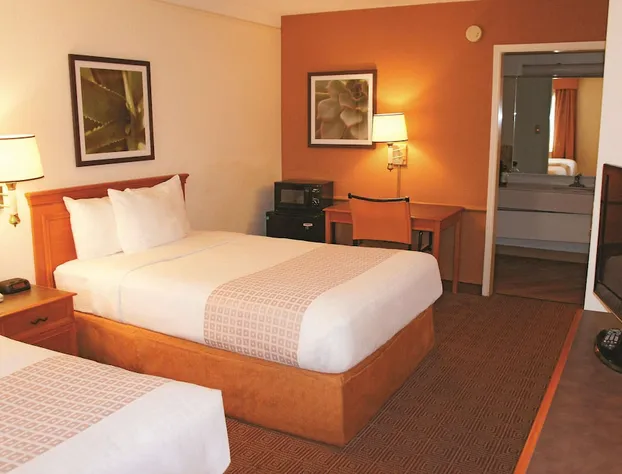 Baymont by Wyndham San Antonio South Park hotel detail image 1