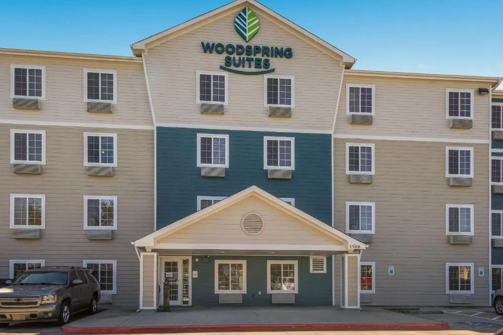 WoodSpring Suites Houston La Porte hotel hero