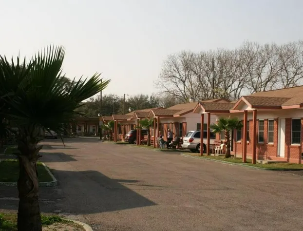 Bayfront Cottages hotel detail image 2