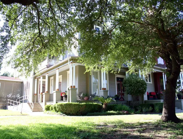 Angels Nest Bed and Breakfast hotel detail image 2