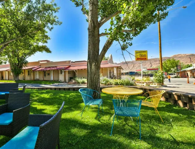 Adventure Inn & Motel hotel detail image 1