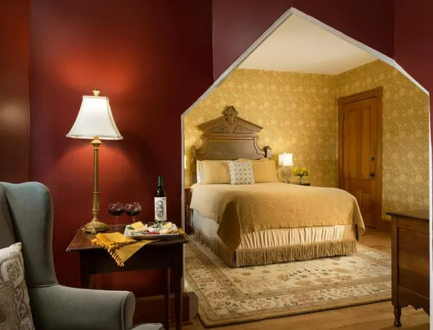 Lang House On Main Street hotel detail image 4