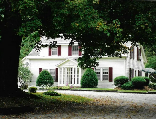 Arlington Inn hotel detail image 3