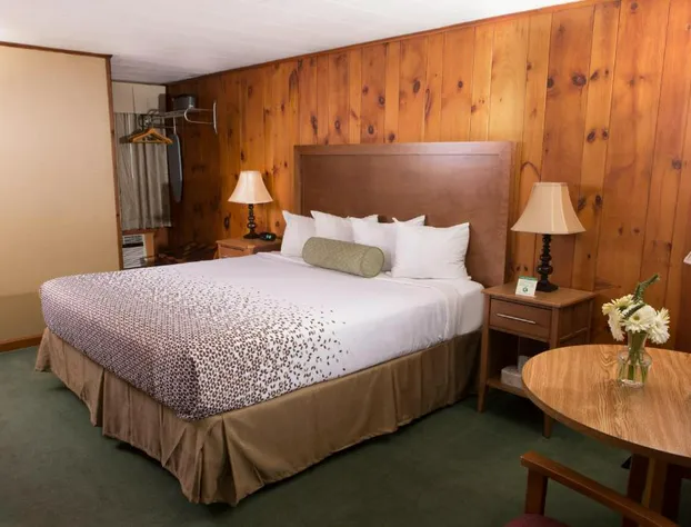 Knotty Pine Motel hotel detail image 3