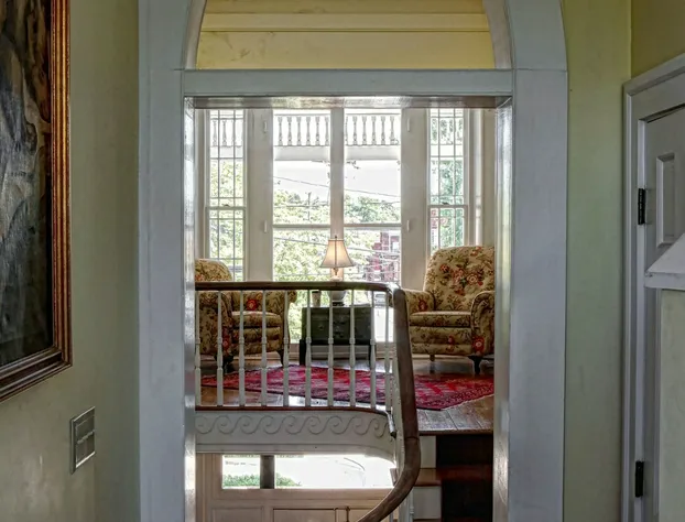 200 South Street Inn hotel detail image 4