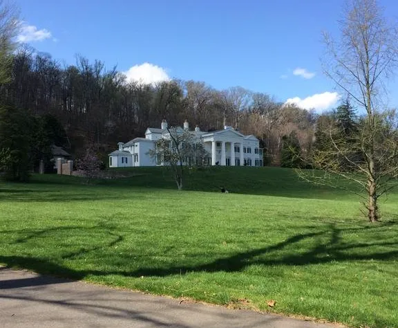 Leesburg Colonial Inn hotel detail image 2