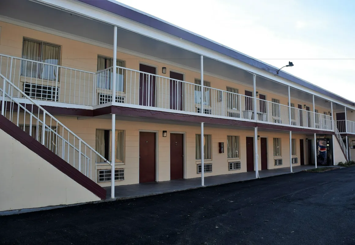 Fort Eustis Inn hotel hero