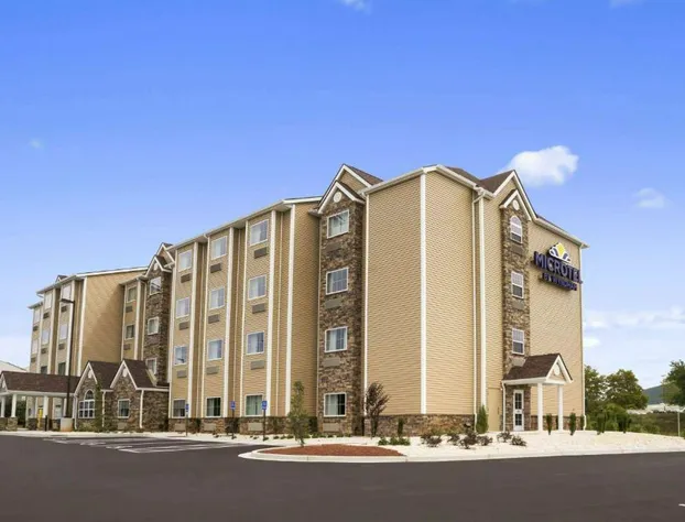 Microtel Inn & Suites By Wyndham Lynchburg hotel detail image 1