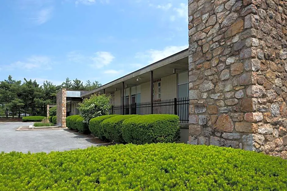 Luray Caverns Motels hotel hero
