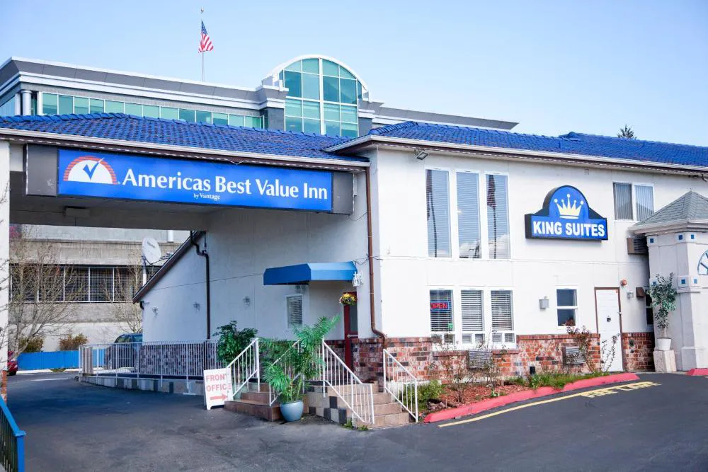 Americas Best Value Inn Lynnwood Seattle hotel hero