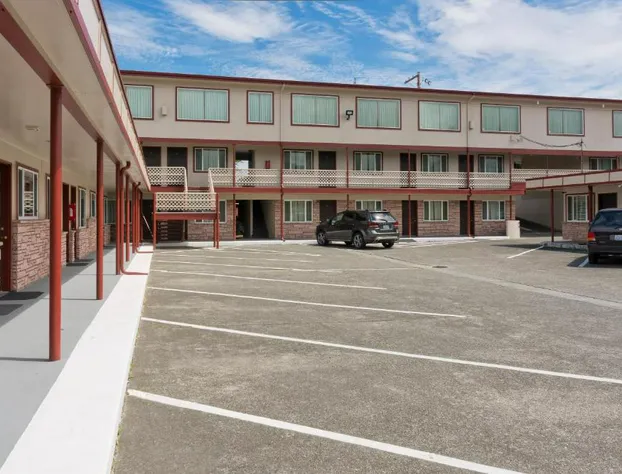 Flagstone Motel hotel detail image 2