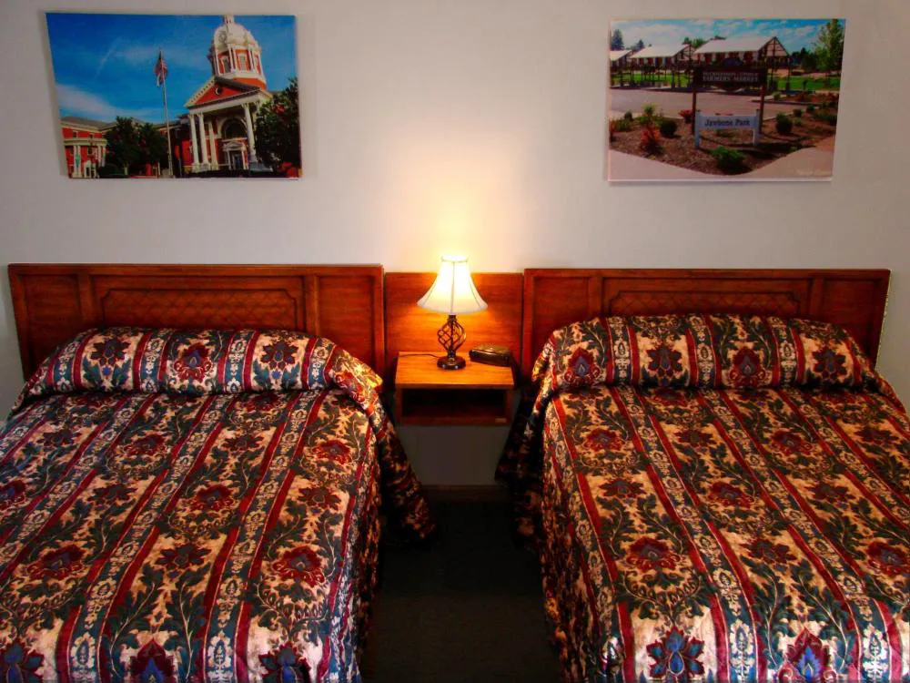 Centennial Motel hotel hero