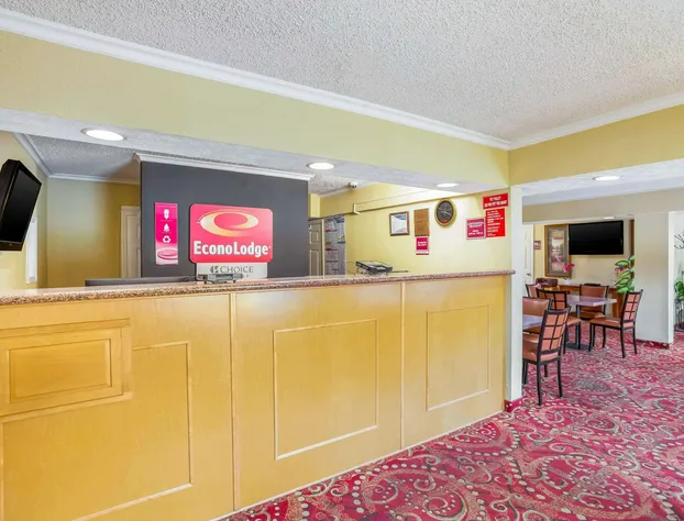 Econo Lodge Huntington - Barboursville University Area hotel detail image 1