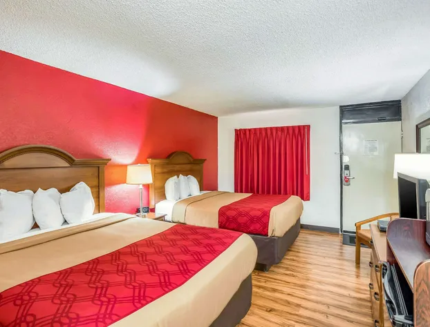 Econo Lodge Huntington - Barboursville University Area hotel detail image 4