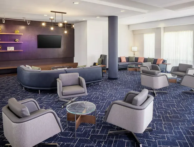 Courtyard by Marriott Charleston Downtown/Civic Center hotel detail image 4