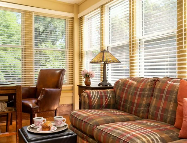 The Buckingham Inn hotel detail image 2