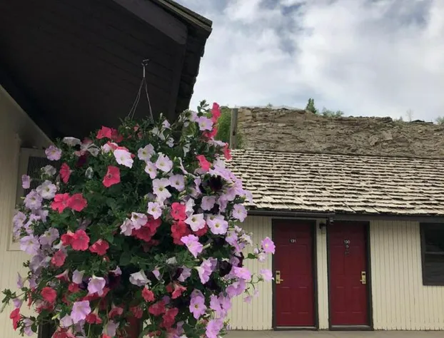 Country West Motel hotel detail image 2