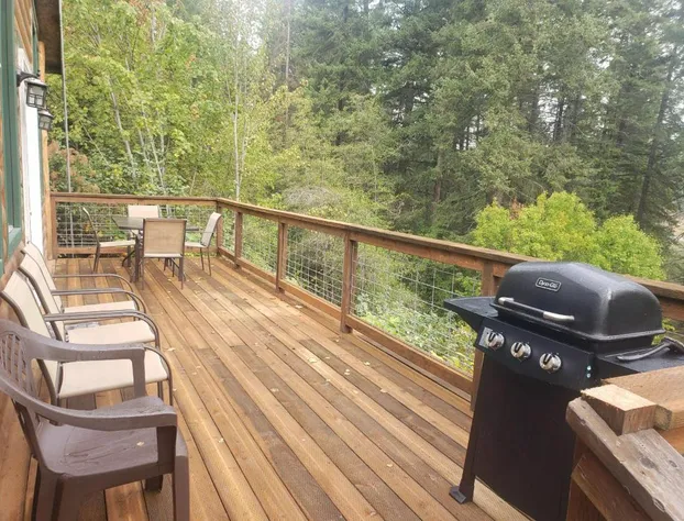 Riverfront Motel hotel detail image 4