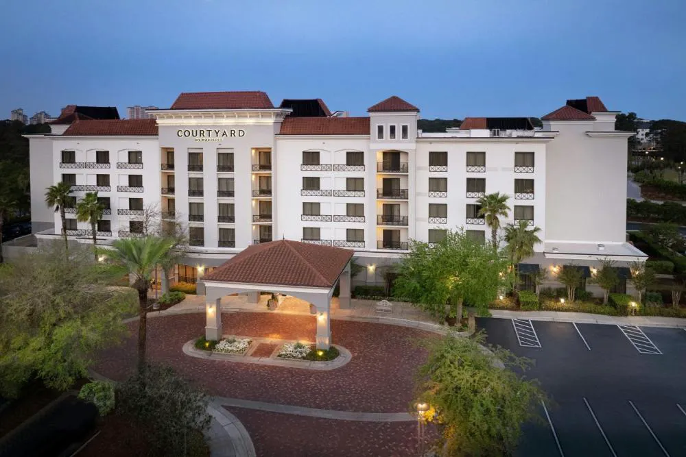 Courtyard by Marriott Sandestin Grand Boulevard hotel hero