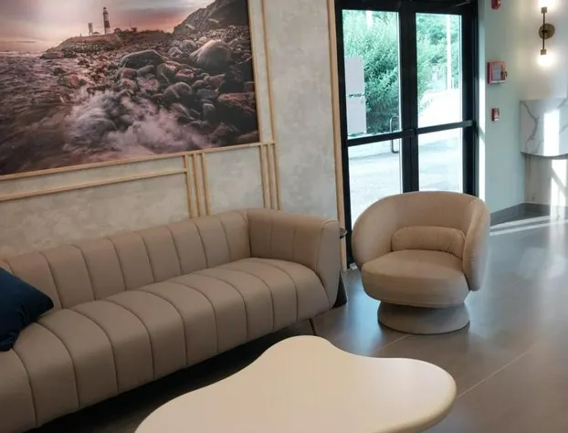 Greenview Inn Riverhead hotel detail image 3