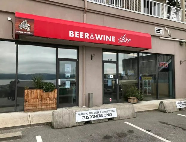 Beach Gardens Resort and Marina hotel detail image 1