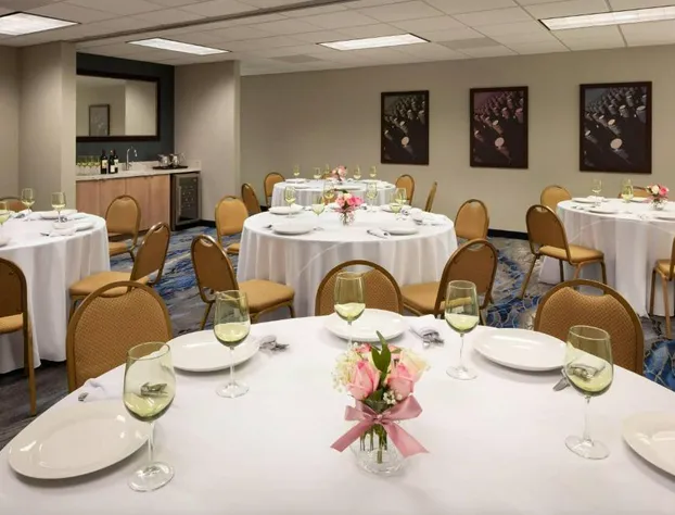 Fairfield Inn & Suites by Marriott Napa American Canyon hotel detail image 1