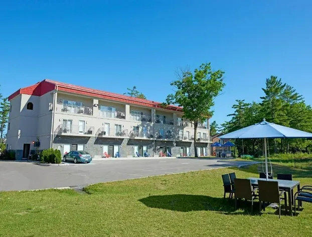 Wasaga Riverdocks Hotel Suites hotel detail image 1