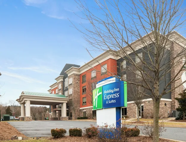 Holiday Inn Express & Suites Stroudsburg-Poconos by IHG hotel detail image 2