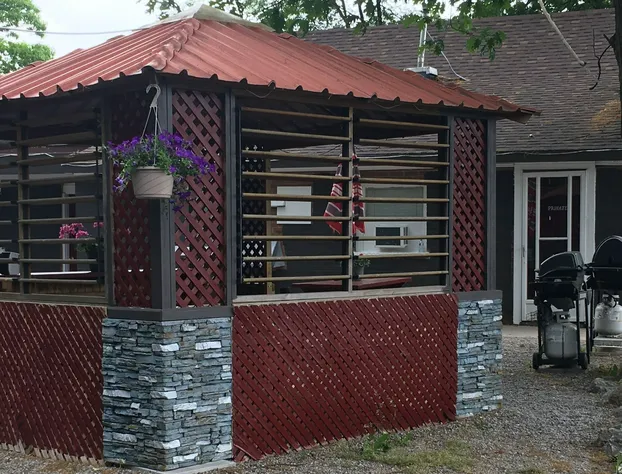 Edgewater Resorts - Edgewater Inn hotel detail image 3