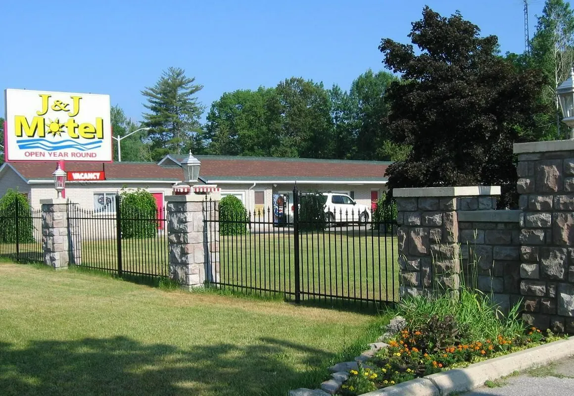 Mozaik Motel hotel hero