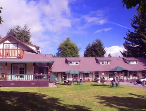 Whittaker's Motel & Historic Bunkhouse hotel detail image 2