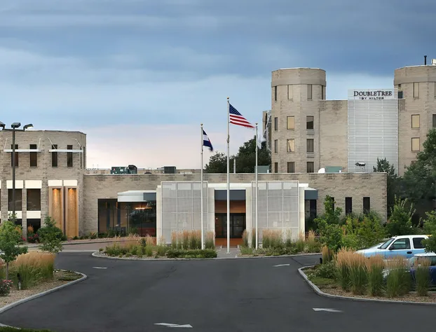 DoubleTree by Hilton Denver - Thornton hotel detail image 2