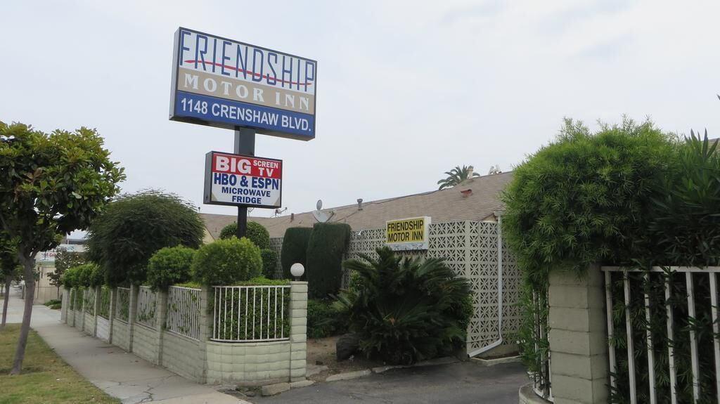 Friendship Motor Inn hotel hero