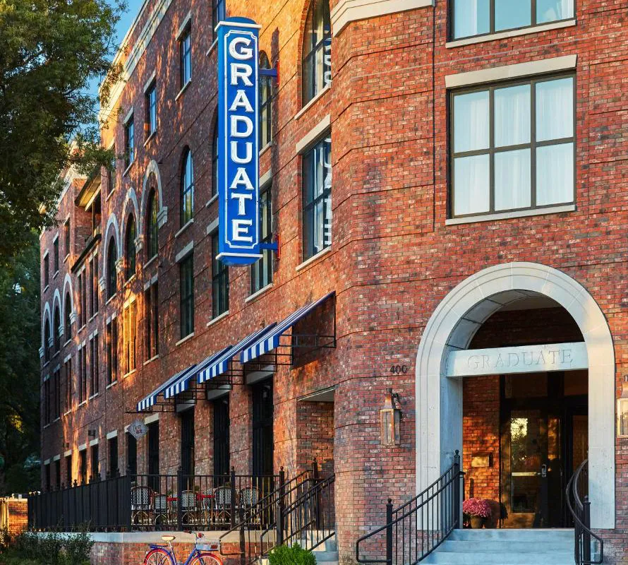 Graduate by Hilton Oxford hotel hero