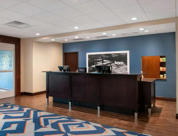 Hampton Inn & Suites Harvey/New Orleans West Bank hotel detail image 4