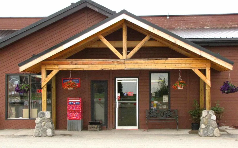 Bear Country Inn and Suites hotel hero