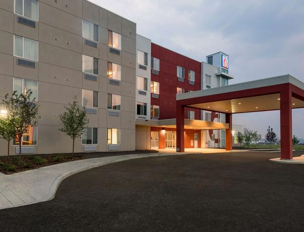 Motel 6 Airdrie, AB hotel detail image 3