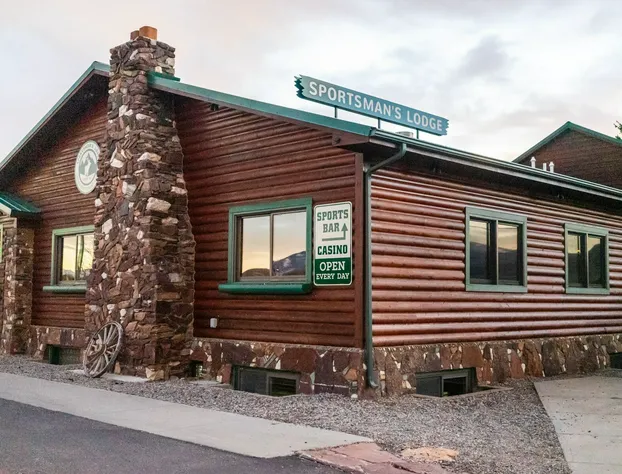 Sportsmans Lodge hotel detail image 2