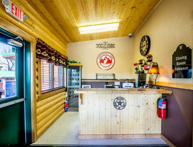 Sportsmans Lodge hotel detail image 4