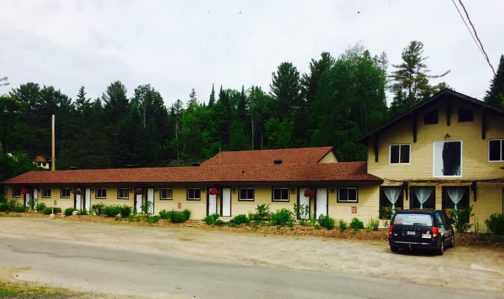 Attitude Montagne hotel hero